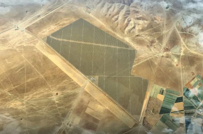 В Узбекистане построили солнечную электростанцию мощностью 500 МВт