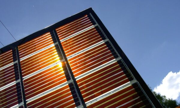 Физики увеличили срок службы солнечных батарей